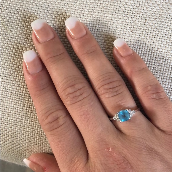 Zircon Ring - Picture 1 of 5